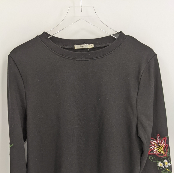 Hazel Stitch Fix Embroidered Kimberli Sweatshirt - Picture 3 of 12